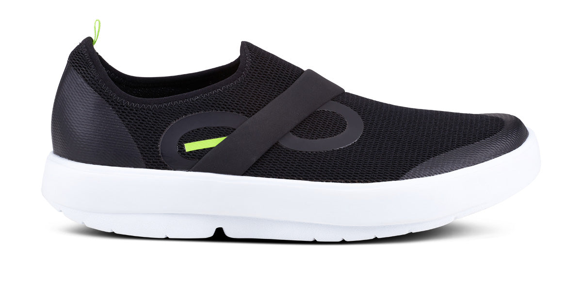 Zapatos OOFOS OOmg Low Hombre Blancos Negros | MX1015VR